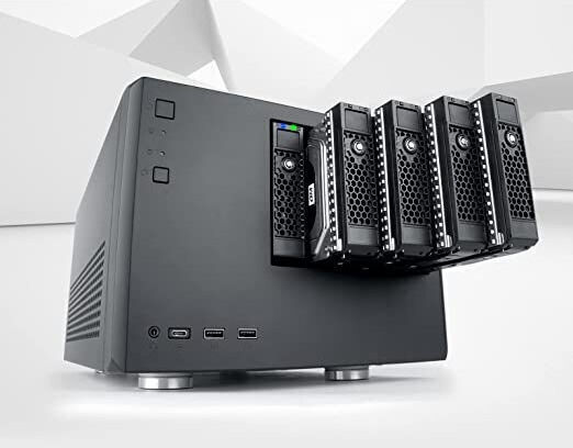Silverstone CS351 Case for 4 Hard Drives 2.5" / 3.5" SATA III with Connection USB 3.0 Type-C