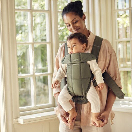 BabyBjorn Classic Carrier Mini Dark Green with Maximum Weight 11kg