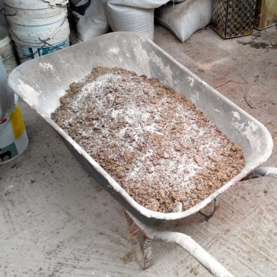Zeolite Up to 0.15 Millimeters – Fine Powder Ideal for Livestock Use Famiqs Certification Incorporation Very Small Scale Crops – 25 Kilograms