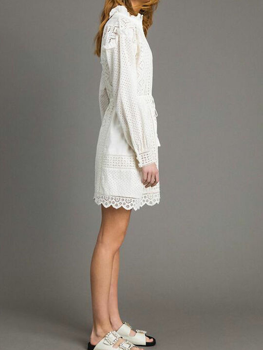 Kleid mit Stickerei
