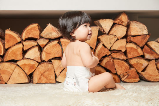 Kit & Kin Scutece cu bandă adezivă Eco-Friendly Hypoallergenic Nr. 3 pentru 6-10kg 32buc