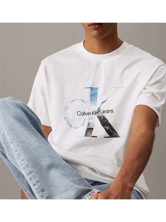 T-shirt White