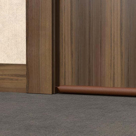 Doppelter Zugluftstopper Tür in Braun Farbe