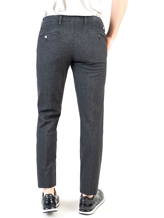 Trousers in Slim Fit Grey