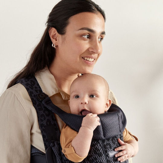 BabyBjorn Classic Carrier Move Anthracite Leopard with Maximum Weight 12kg