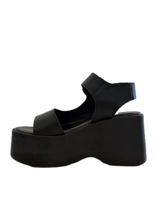 Women's Flat Sandals in Black Color