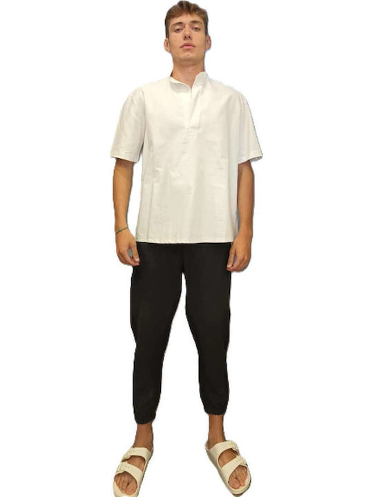 T-shirt White