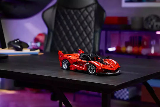 LEGO Technic Ferrari FXX K за 10+ Години 897 Бройки