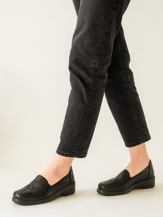 Women's Moccasins in Black Color