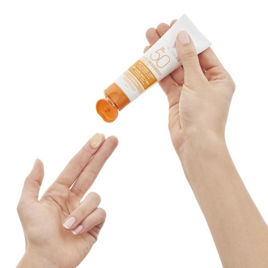 Vichy Capital Soleil Anti-Dark Spot 3-in-1 Αδιάβροχη Αντηλιακή Κρέμα Προσώπου SPF50 με Χρώμα 50ml