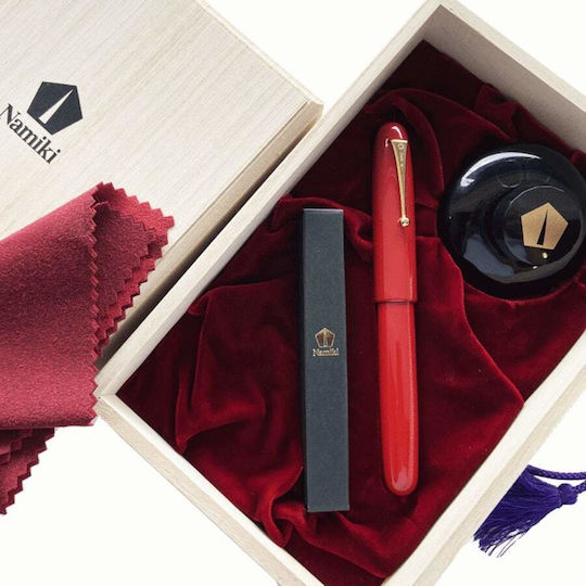 Pilot Namiki Emperor Urushi Lacquer Writing Pen Medium Red with Blue Ink