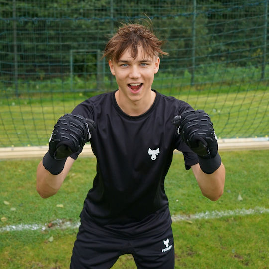 Fearless Goalkeepers Wolf X Torwarthandschuhe Erwachsene & Kinder Schwarz
