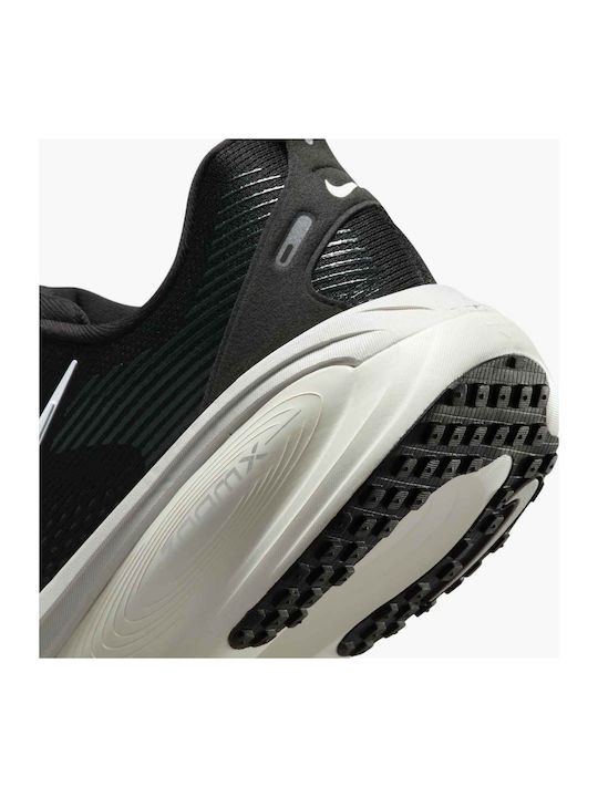 Vomero 18 Herren Sportschuhe Laufen Black / Summit White / Coconut Milk