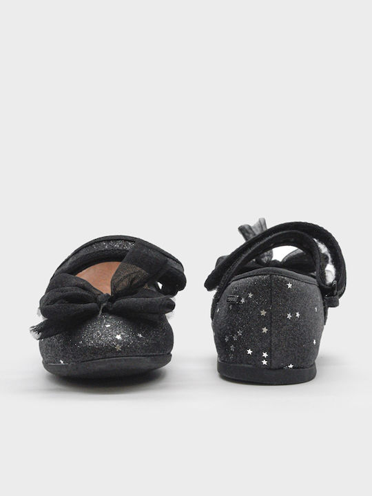 Kids Anatomic Ballerinas with Hoop & Loop Closure Black