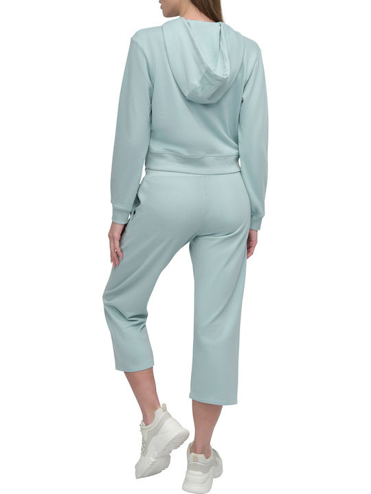 DKNY