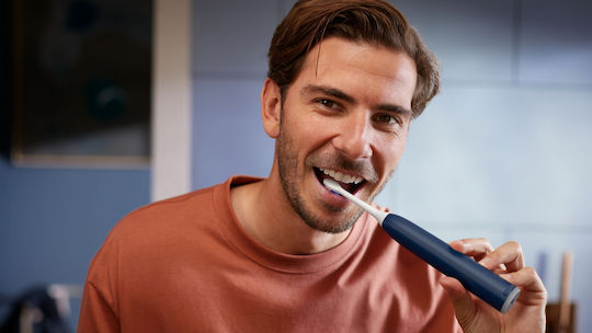 Philips Sonicare Protectiveclean Electric Toothbrush with Pressure Sensor Blue