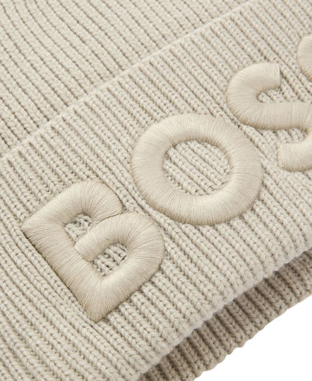 Beanie Beanie Knitted in Ecru color