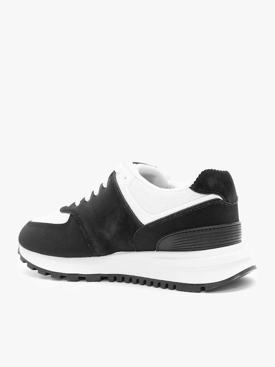 Adidași Negri Contraste De Culoare Și Design Perforat