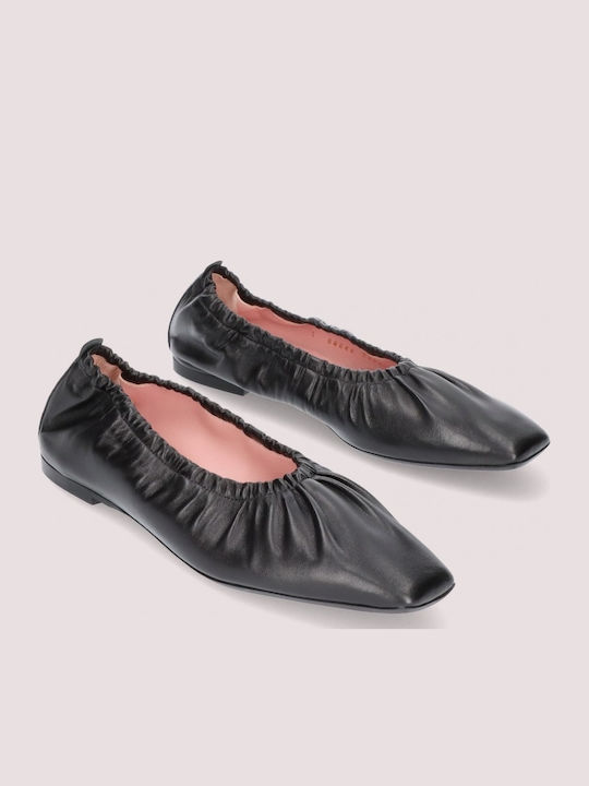 Pretty Ballerinas