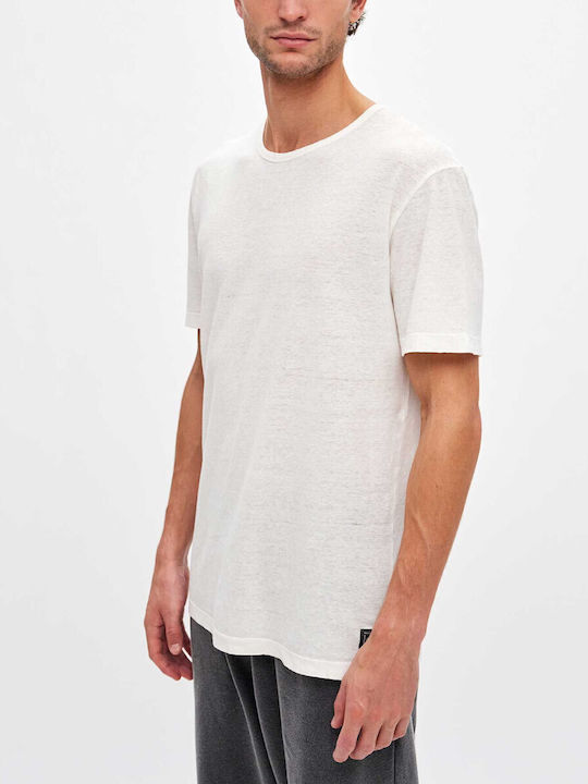 T-shirt White
