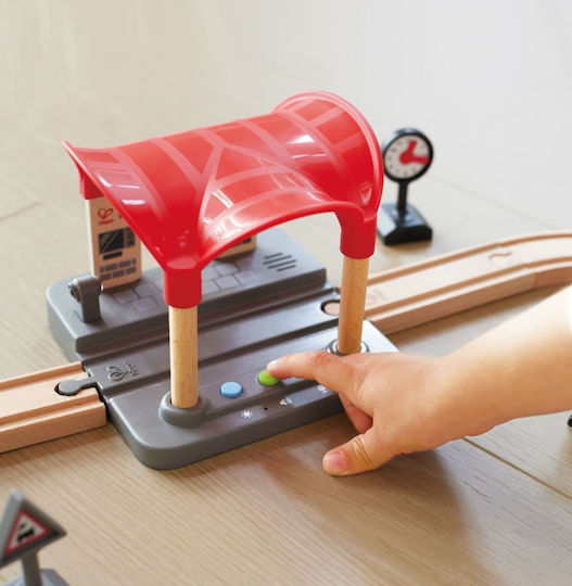 Hape Сет с Влакче със Звук и Светлина за 3+ години+ Години
