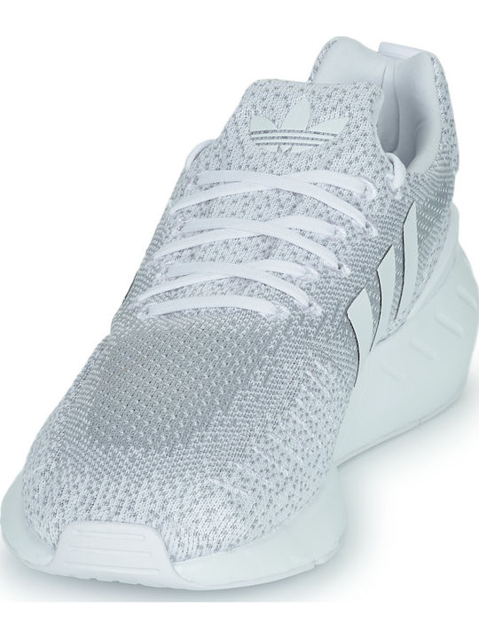 Swift Run 22 Sneakers Cloud White / Grey Two / Core Black