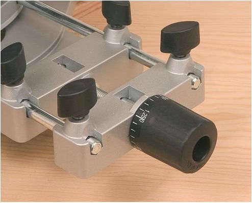 Virutex FR277R Plunge Router 1010W with Suction System