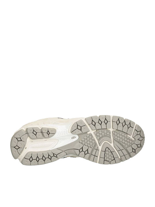 2002r Chunky Sneakers Beige