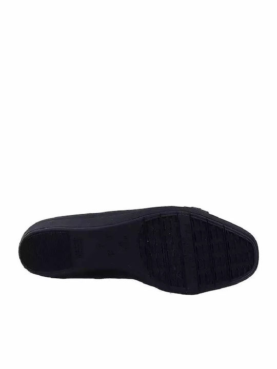 Patent Leather Women's Moccasins in Black Color