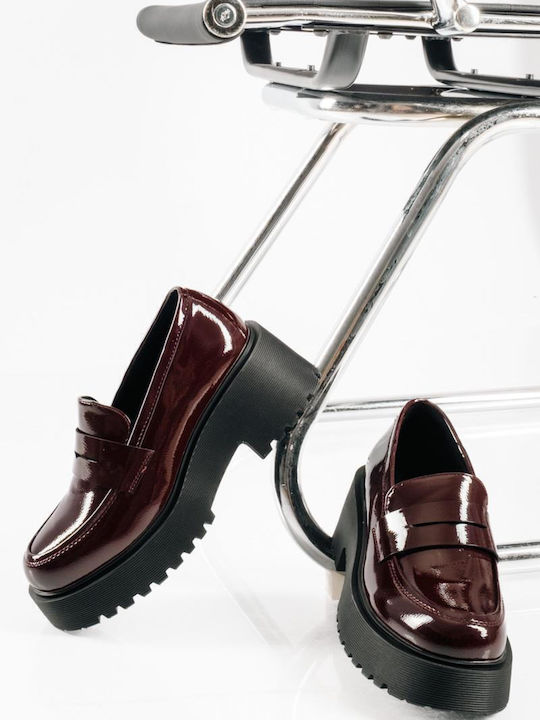 Women's Loafers in Burgundy Color