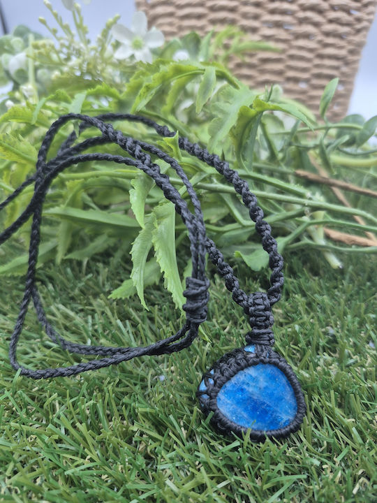 Handmade Macramé Necklace Apatite – Unique Semi-Precious Stone Jewelry