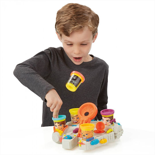 Hasbro Play-Doh Plasticine Star Wars Millenium Falcon Game For Ages 3 Plus 5 Pieces