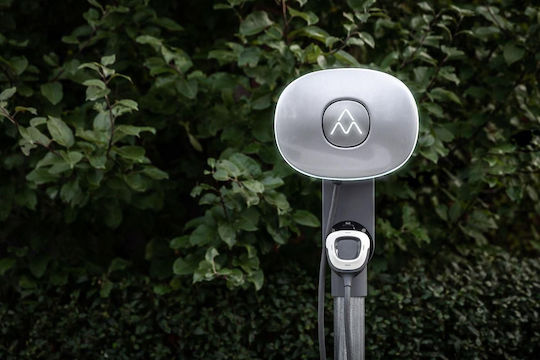 Charge Amps Halo Монтиран на стена Трифазен Зарядна станция за електромобили 11кВт с Вграден кабел Тип 2