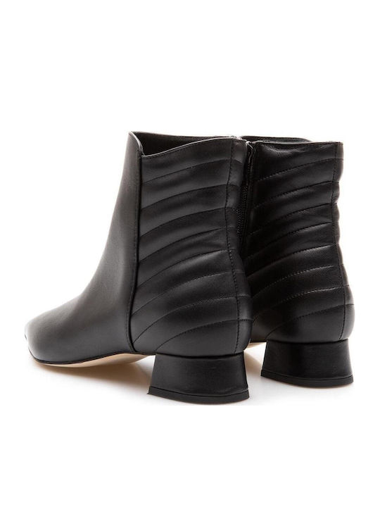 Ghete Dama de Piele Negre