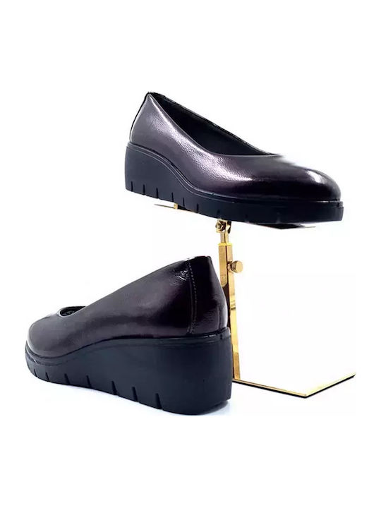 Anatomic Women's Closed Toe Platforms Burgundy