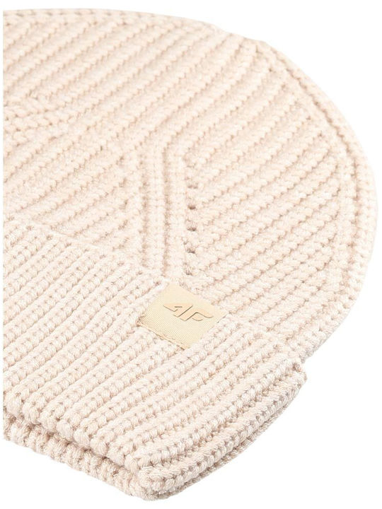 Beanie Beanie Knitted in Beige color