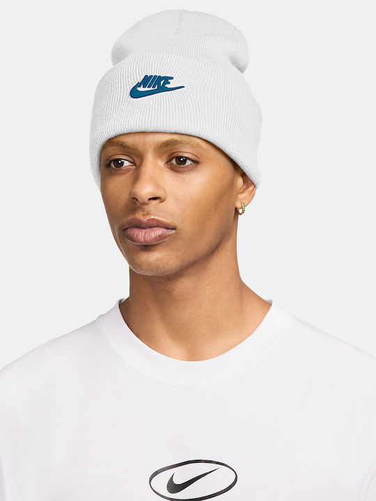 Peak Beanie Beanie Knitted in White color