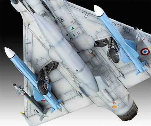 Revell Dassault Mirage 2000C Modeling Figure Airplane 62 Pieces in Scale 1:48 200cm.