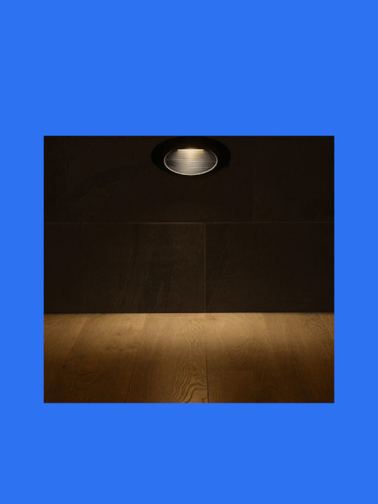kelvo Stepart Επιτοίχια Εξωτερική Πλαφονιέρα LED IP65 3W με Θερμό Λευκό Φως 26x5.5x13εκ.