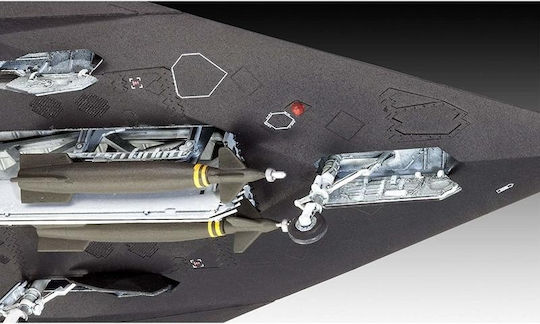Revell F-117A Nighthawk Modeling Figure Airplane Blue 37 Pieces in Scale 1:72 27x18.2cm.