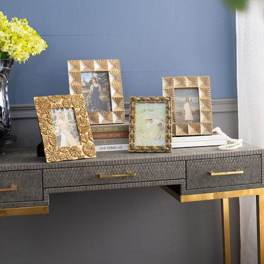 Artekko Frame Plastic with Gold Frame