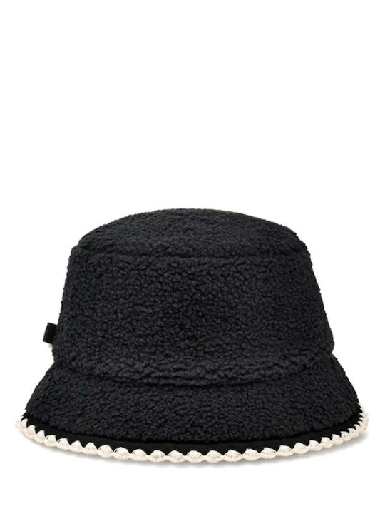 UGG 100914