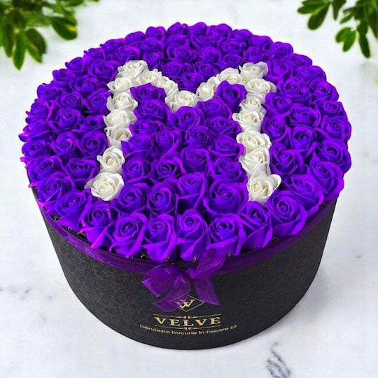 Aranjament Floral Personalizat Litera Cutie Rotundă Neagră 101 Trandafiri Săpun