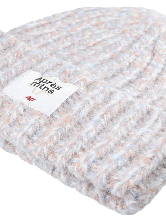 Beanie Beanie Knitted in Light Blue color