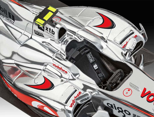 Revell McLaren Mercedes MP4-25 Lewis Hamilton Scale 1:24 67096