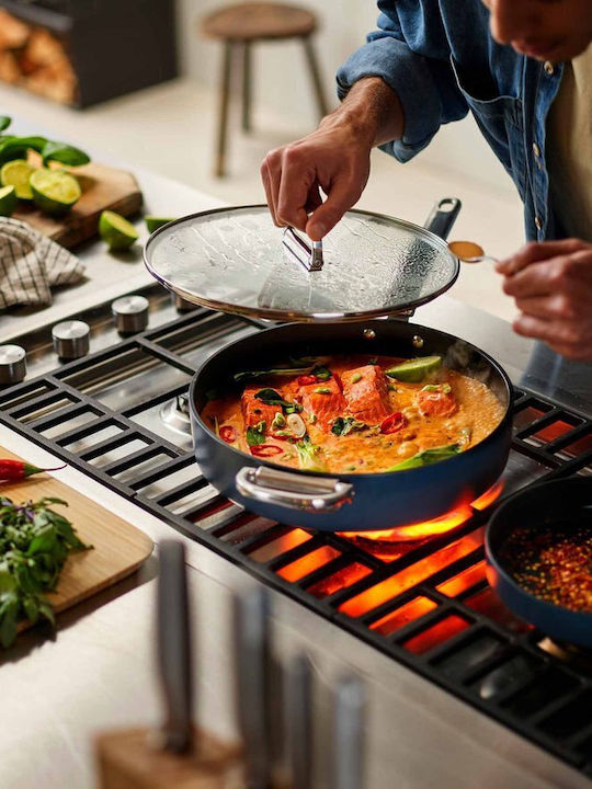 Joseph Joseph Pan With Lid made of Aluminum with Non-Stick Coating 28cm