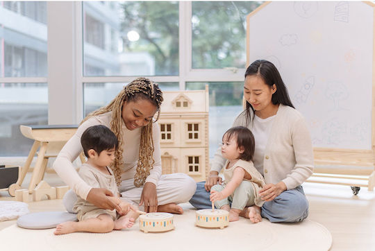 Plan Toys Musical Instrument made of Wood with Music for 36++ Months