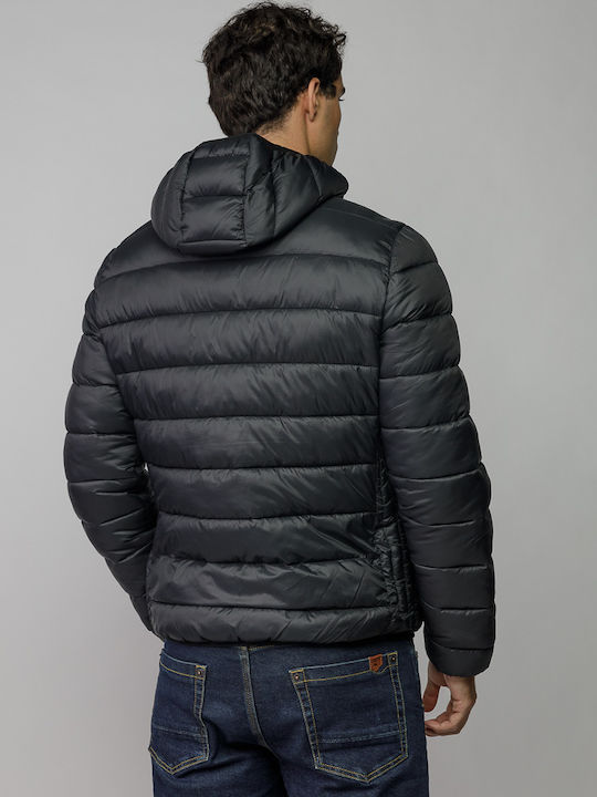 Jacke Black