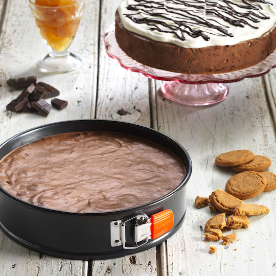 Le Creuset Non-stick Silicone Cake Baking Pan with Removable Bottom 24x24x7cm