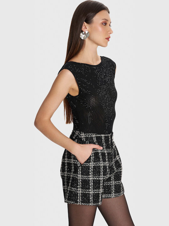 8921865-BLACK
